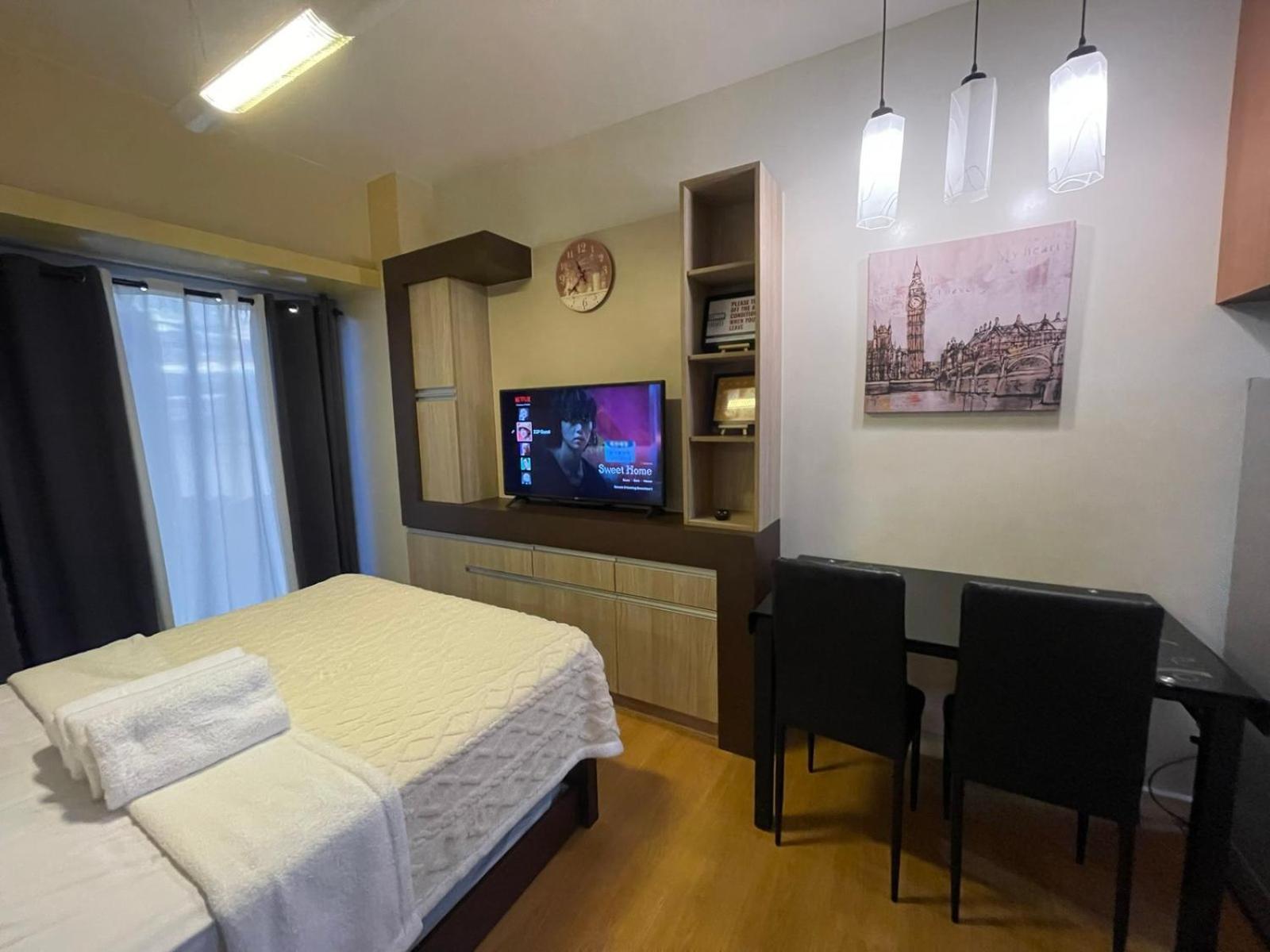 8 Adriatico Staycation Manila Exteriör bild